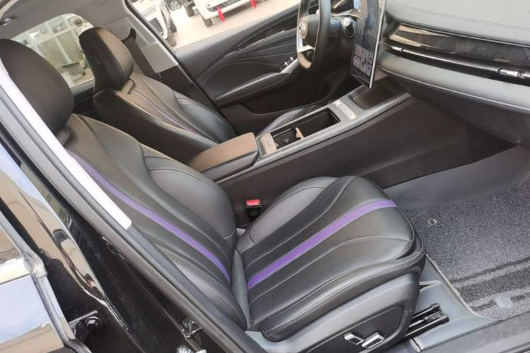 Used Geely Auto Preface 2024 Zhiqing 1.5TD Galaxy Edition Right Front Seat