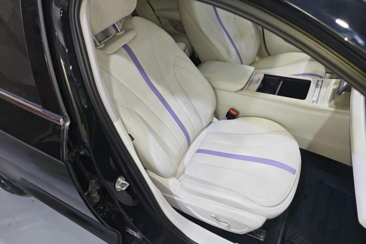 Used Geely Auto Preface 2024 Zhiqing 1.5TD Tiangong Edition Right Front Seat