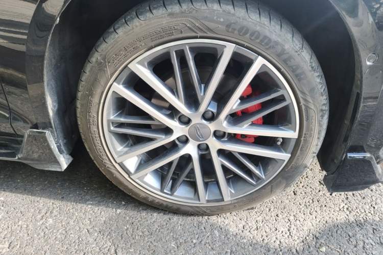 Used Geely Auto Preface 2024 2.0TD Xiaohan Edition Right Front Wheel Hub