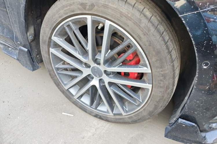 Used Geely Auto Preface 2024 2.0TD Qingyun Edition Right Front Wheel Hub