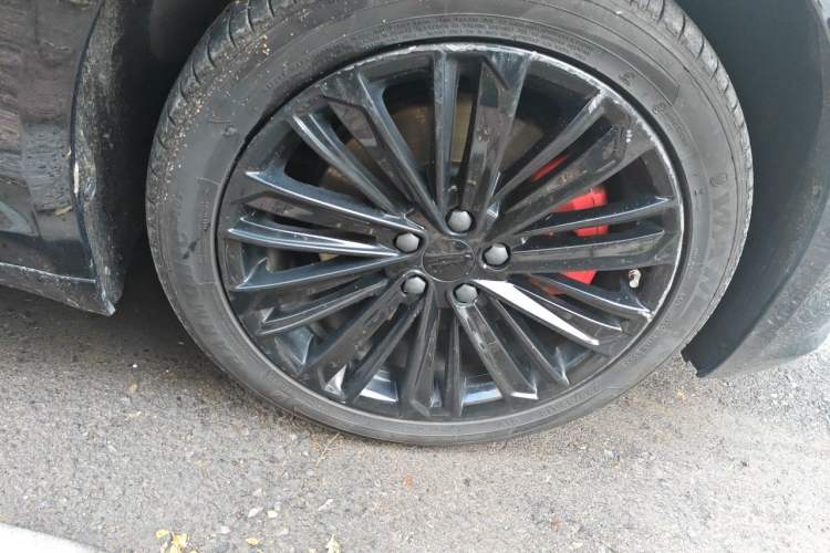 Used Geely Auto Preface 2024 Zhiqing 1.5TD Galaxy Edition Right Front Wheel Hub