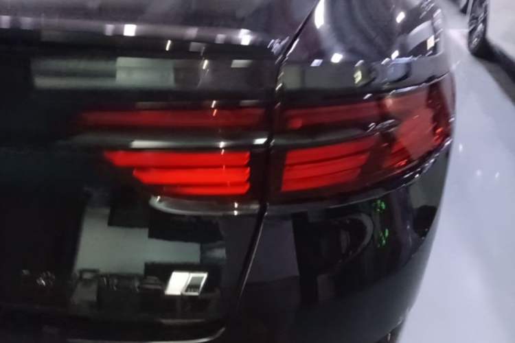 Used Geely Auto Preface 2024 2.0TD Qingyun Edition Right Rear Taillight