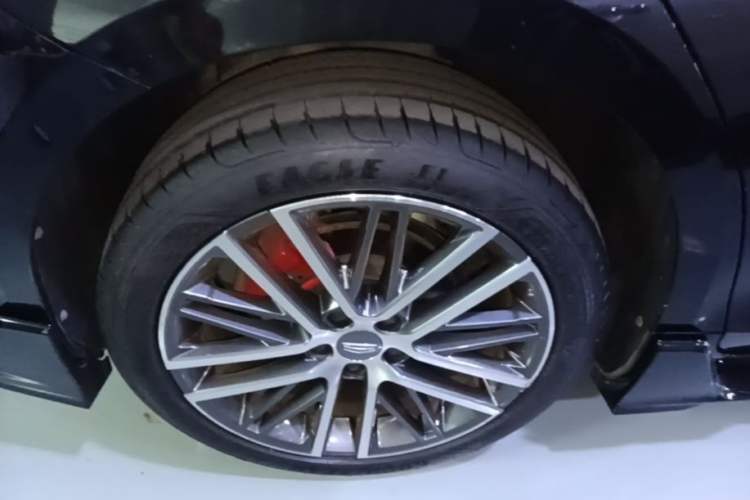 Used Geely Auto Preface 2024 2.0TD Qingyun Edition Right Rear Wheel Hub