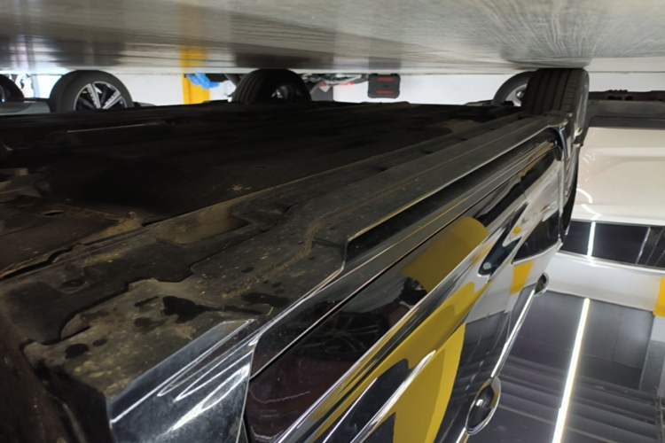 Used Geely Auto Preface 2024 2.0TD Qingyun Edition Right Side Sill