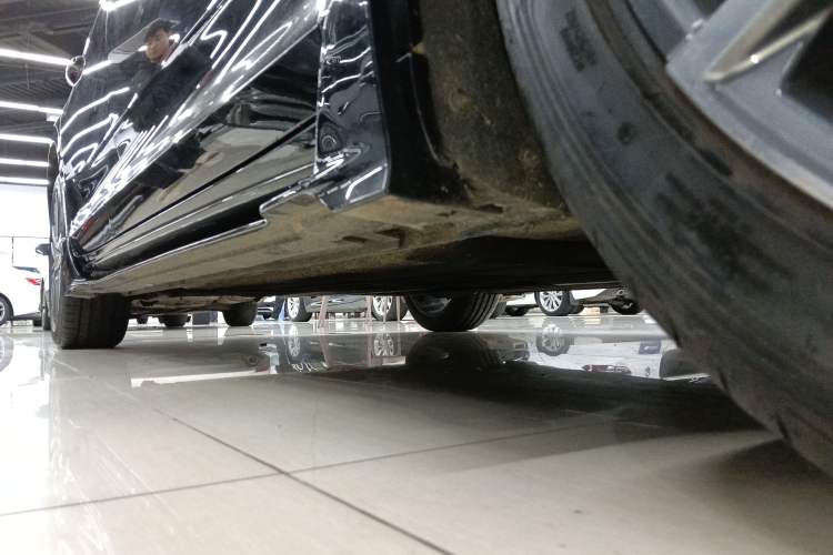 Used Geely Auto Preface 2024 2.0TD Qingyun Edition Right Side Sill