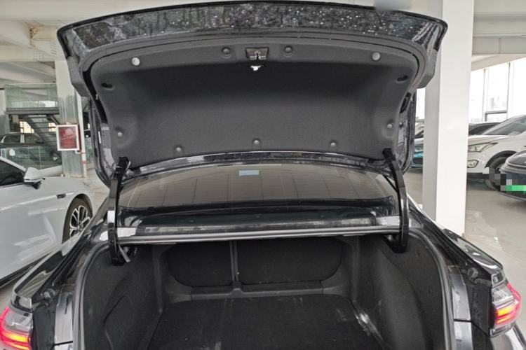Used Geely Auto Preface 2024 Zhiqing 1.5TD Galaxy Edition Trunk
