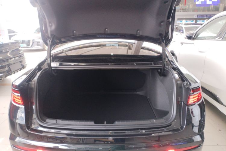 Used Geely Auto Preface 2024 2.0TD Xiaohan Edition Trunk