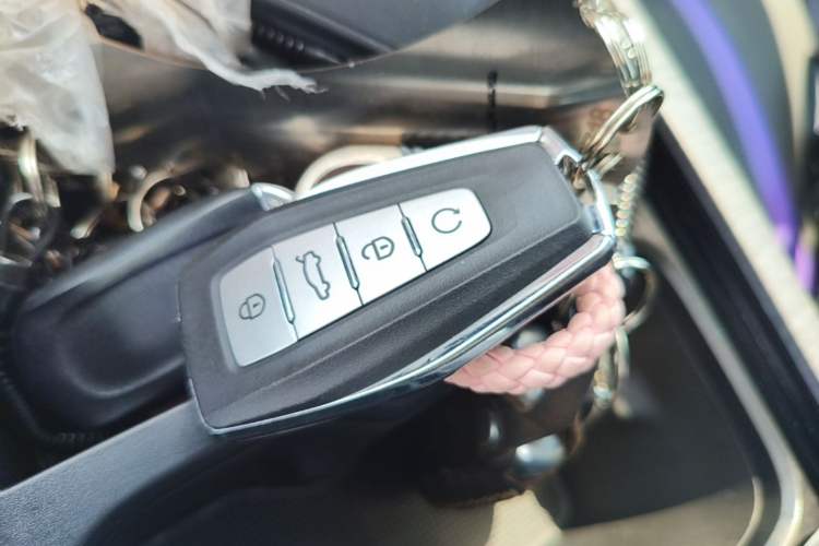 Used Geely Auto Preface 2024 Zhiqing 1.5TD Galaxy Edition Vehicle Key