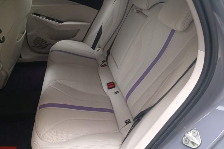 Used Geely Auto Preface 2024 Zhiqing 1.5TD Tiangong Edition Left Rear Seat