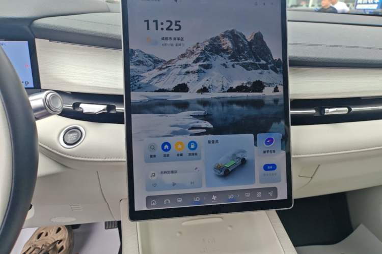 Used Geely Auto Preface 2024 Zhiqing 1.5TD Tiangong Edition Audio And AC Panel
