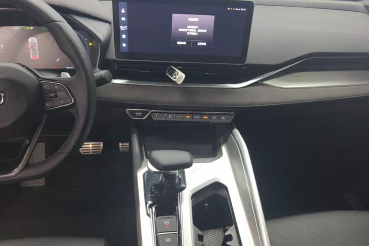 Used Geely Auto Preface 2024 2.0TD Qingyun Edition Audio And AC Panel