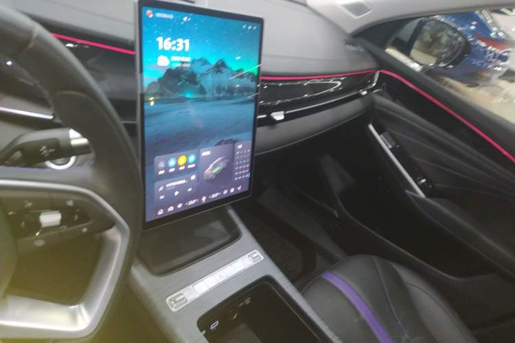 Used Geely Auto Preface 2024 Zhiqing 1.5TD Galaxy Edition Audio And AC Panel