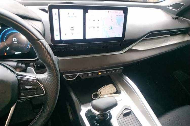 Used Geely Auto Preface 2024 2.0TD Qingyun Edition Audio And AC Panel