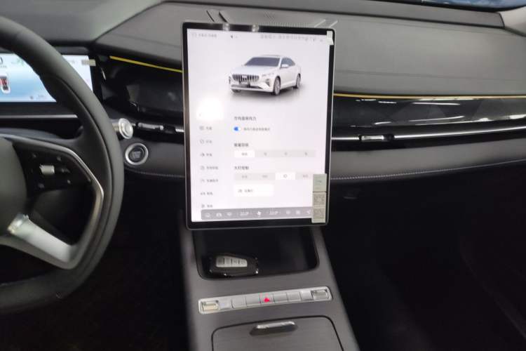Used Geely Auto Preface 2024 Zhiqing 1.5TD Galaxy Edition Audio And AC Panel