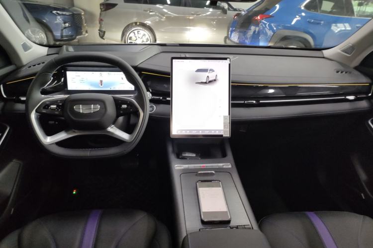 Used Geely Auto Preface 2024 Zhiqing 1.5TD Galaxy Edition Center Console