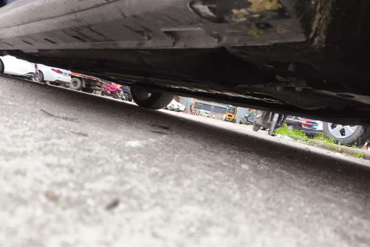 Used Geely Auto Preface 2024 Zhiqing 1.5TD Tiangong Edition Chassis Front Right