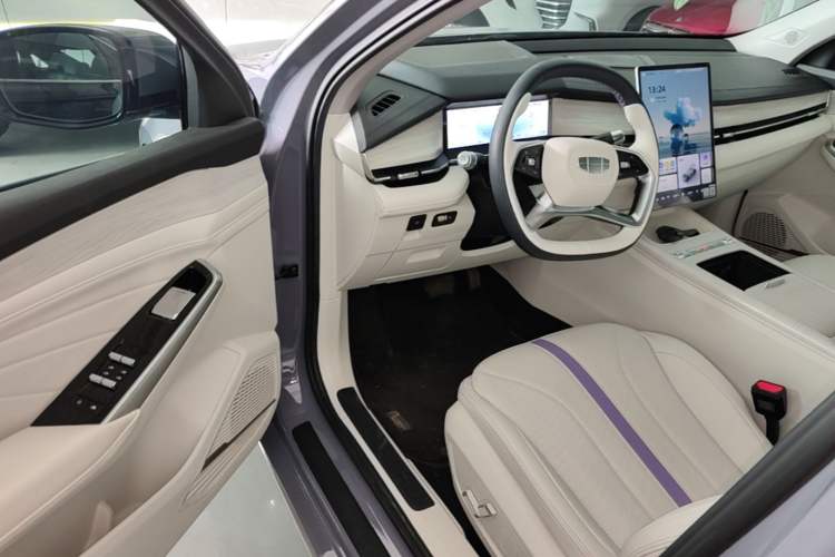 Used Geely Auto Preface 2024 Zhiqing 1.5TD Xingyun Edition Driver Seat