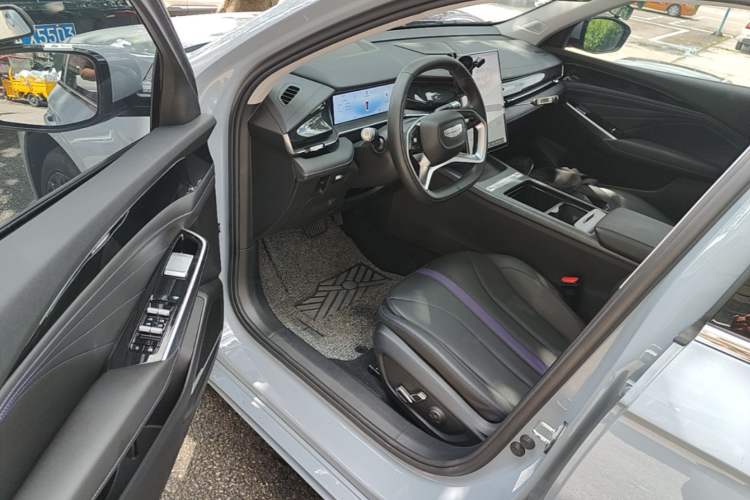 Used Geely Auto Preface 2024 Zhiqing 1.5TD Galaxy Edition Driver Seat