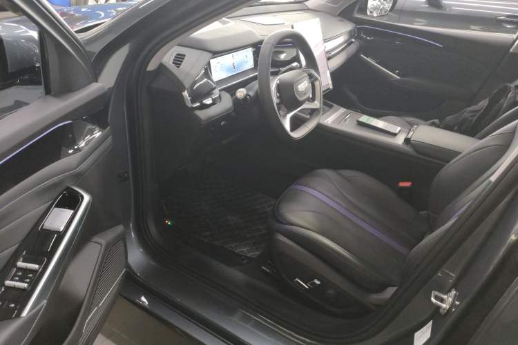 Used Geely Auto Preface 2024 Zhiqing 1.5TD Galaxy Edition Driver Seat