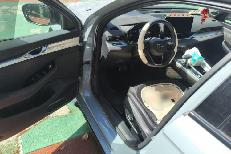 Used Geely Auto Preface 2024 2.0TD Qingyun Edition Driver Seat