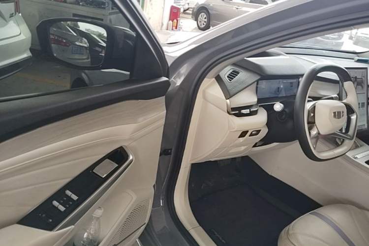 Used Geely Auto Preface 2024 Zhiqing 1.5TD Tiangong Edition Driver Seat