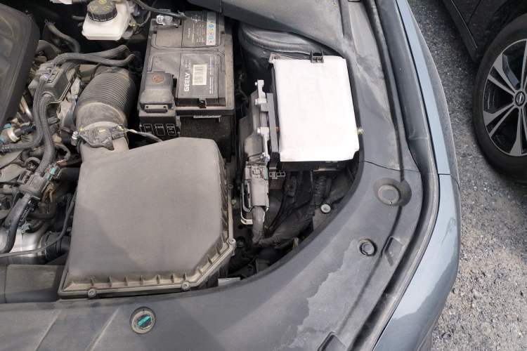 Used Geely Auto Preface 2024 2.0TD Qingyun Edition Engine Bay Left