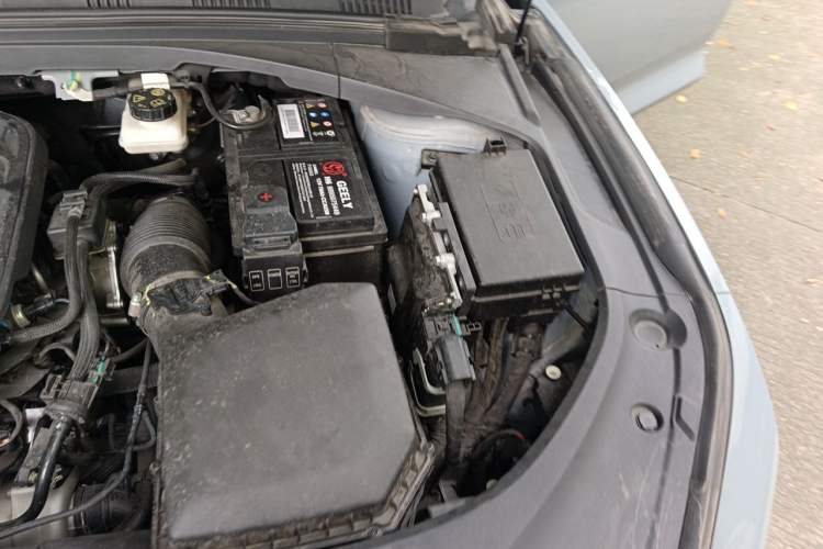 Used Geely Auto Preface 2024 2.0TD Qingyun Edition Engine Bay Left