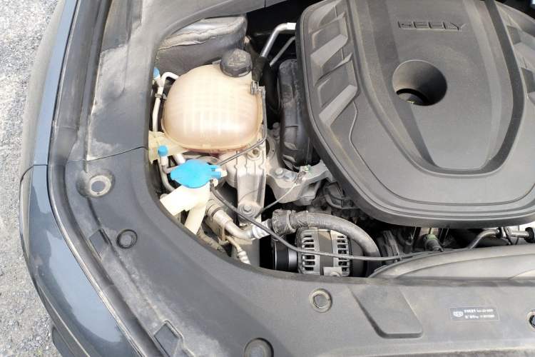 Used Geely Auto Preface 2024 2.0TD Qingyun Edition Engine Bay Right