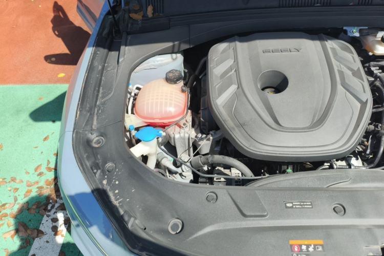 Used Geely Auto Preface 2024 2.0TD Qingyun Edition Engine Bay Right