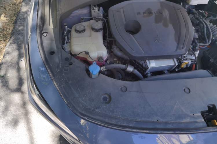Used Geely Auto Preface 2024 Zhiqing 1.5TD Tiangong Edition Engine Bay Right