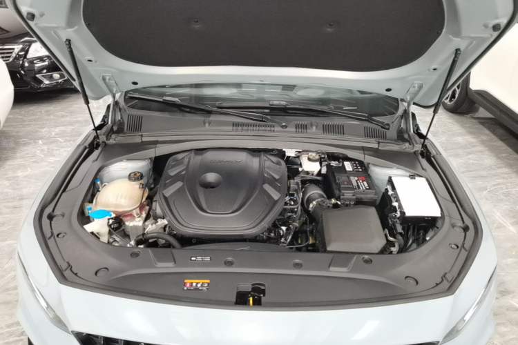 Used Geely Auto Preface 2024 2.0TD Qingyun Edition Engine Bay