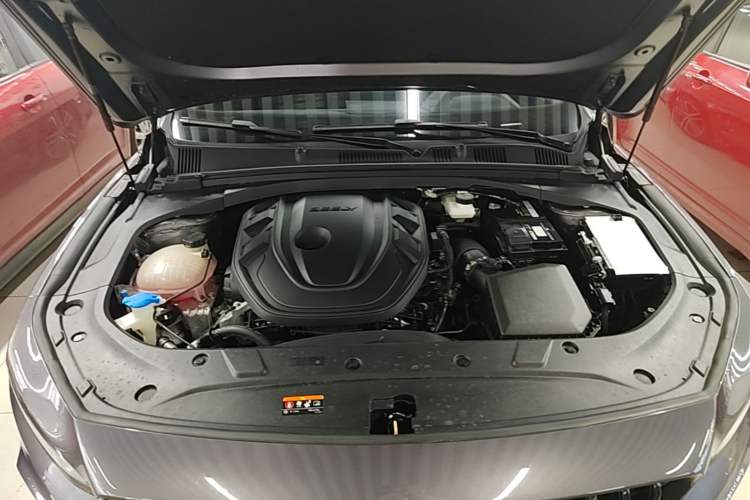 Used Geely Auto Preface 2024 2.0TD Qingyun Edition Engine Bay