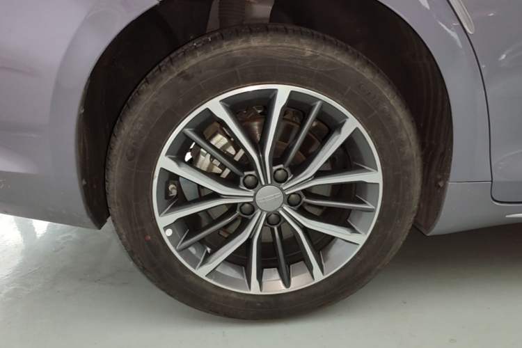 Used Geely Auto Preface 2024 Zhiqing 1.5TD Xingyun Edition Exterior 5