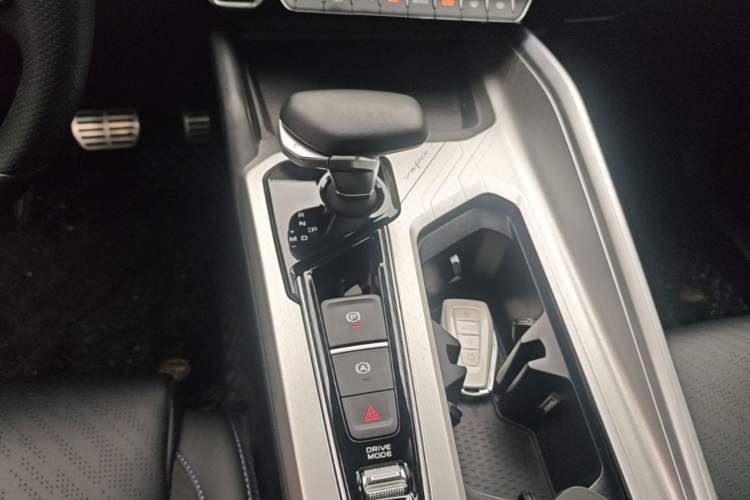 Used Geely Auto Preface 2024 2.0TD Xiaohan Edition Gear Lever