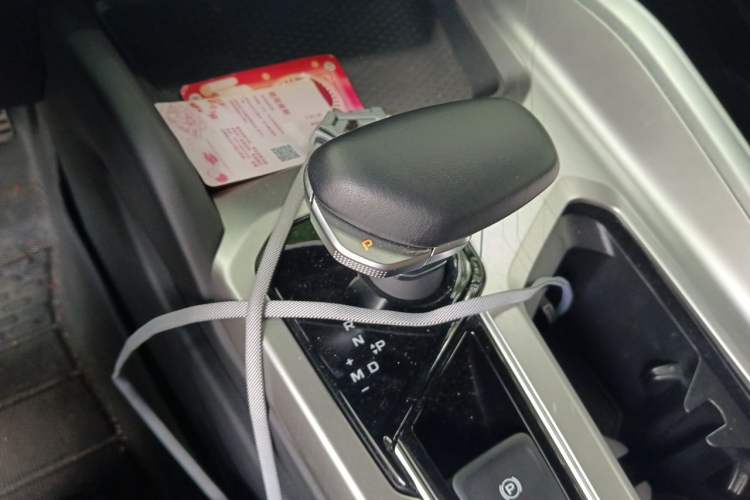 Used Geely Auto Preface 2024 2.0TD Qingyun Edition Gear Lever