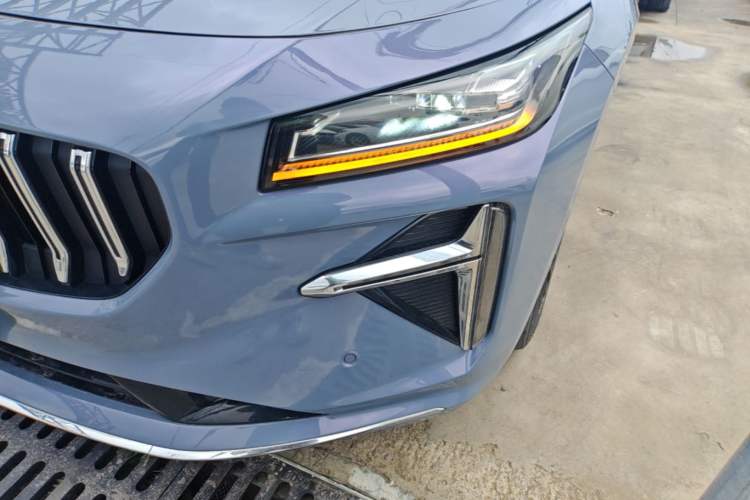 Used Geely Auto Preface 2024 Zhiqing 1.5TD Tiangong Edition Left Front Headlight