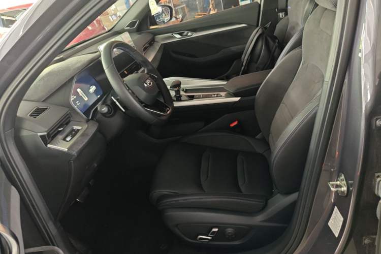 Used Geely Auto Preface 2024 2.0TD Qingyun Edition Left Front Seat