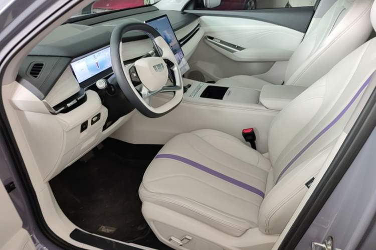 Used Geely Auto Preface 2024 Zhiqing 1.5TD Xingyun Edition Left Front Seat