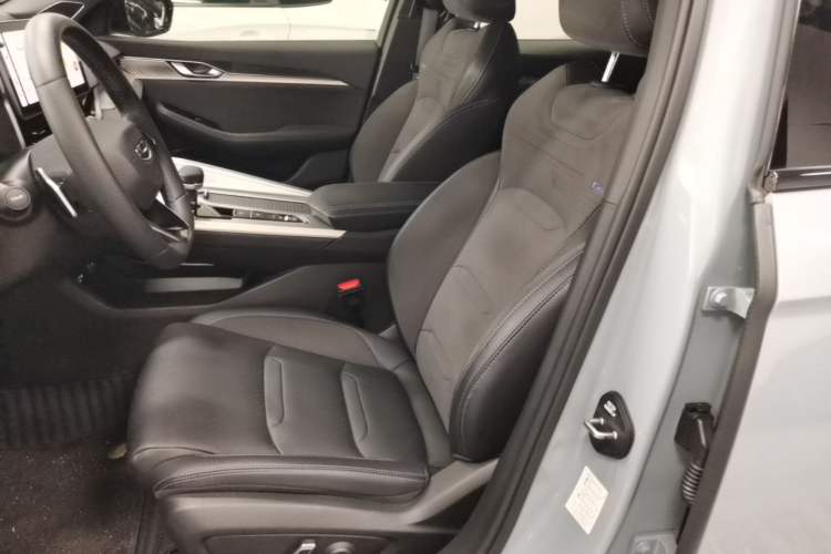 Used Geely Auto Preface 2024 2.0TD Qingyun Edition Left Front Seat