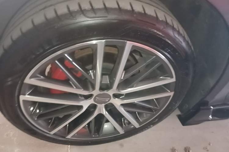 Used Geely Auto Preface 2024 2.0TD Qingyun Edition Left Front Wheel Hub