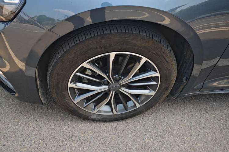 Used Geely Auto Preface 2024 1.5TD Dragon Edition Left Front Wheel Hub
