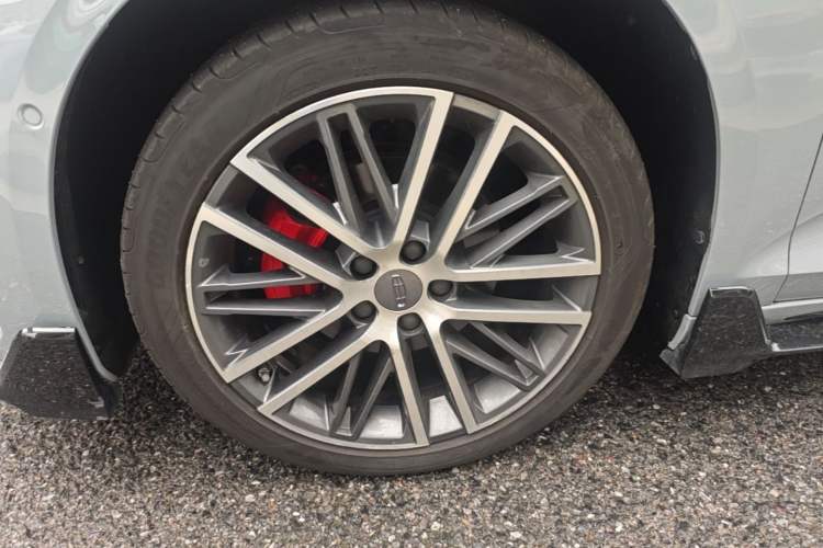 Used Geely Auto Preface 2024 2.0TD Xiaohan Edition Left Front Wheel Hub