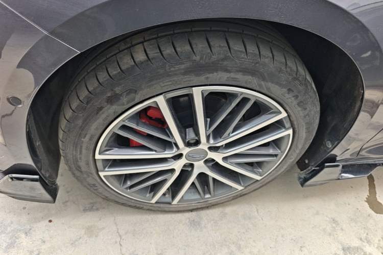Used Geely Auto Preface 2024 2.0TD Qingyun Edition Left Front Wheel Hub