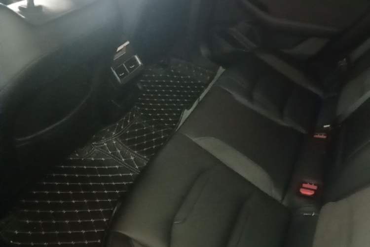 Used Geely Auto Preface 2024 2.0TD Qingyun Edition Left Rear Seat