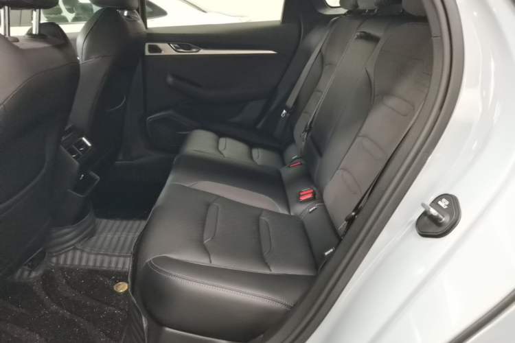 Used Geely Auto Preface 2024 2.0TD Qingyun Edition Left Rear Seat