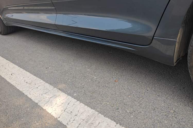 Used Geely Auto Preface 2024 1.5TD Dragon Edition Left Side Sill