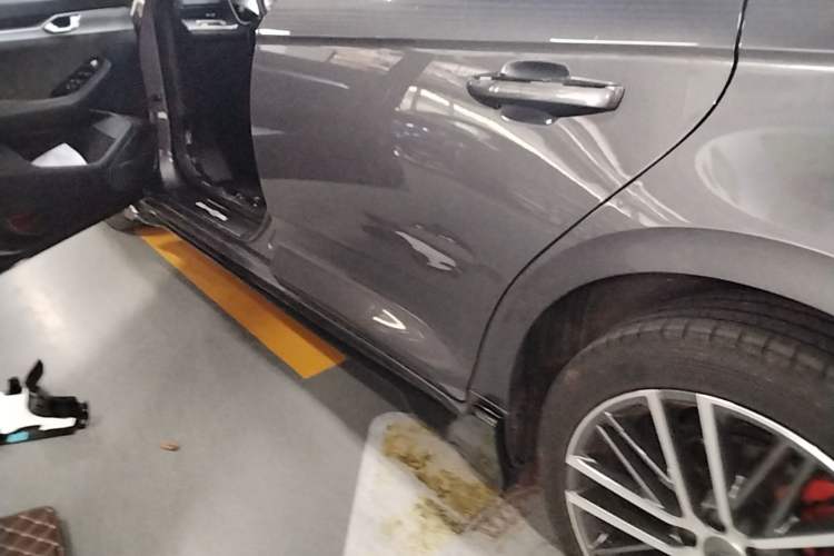 Used Geely Auto Preface 2024 2.0TD Qingyun Edition Left Side Sill
