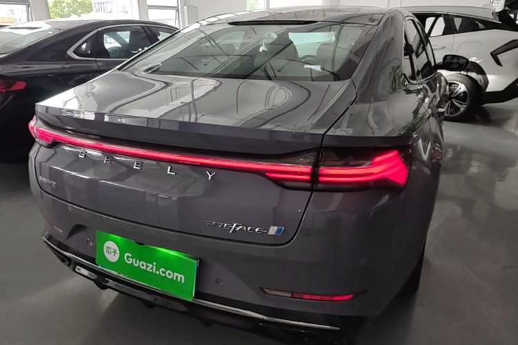 Used Geely Auto Preface 2024 Zhiqing 1.5TD Xingyun Edition Rear