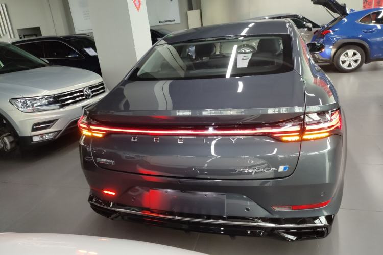 Used Geely Auto Preface 2024 Zhiqing 1.5TD Galaxy Edition Rear