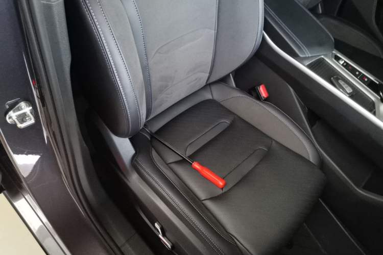 Used Geely Auto Preface 2024 2.0TD Qingyun Edition Right Front Seat